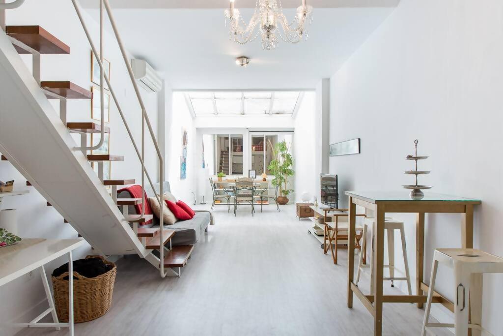 Duplex Center Parking Netflix Amazon Video Apartamento Sevilha Exterior foto
