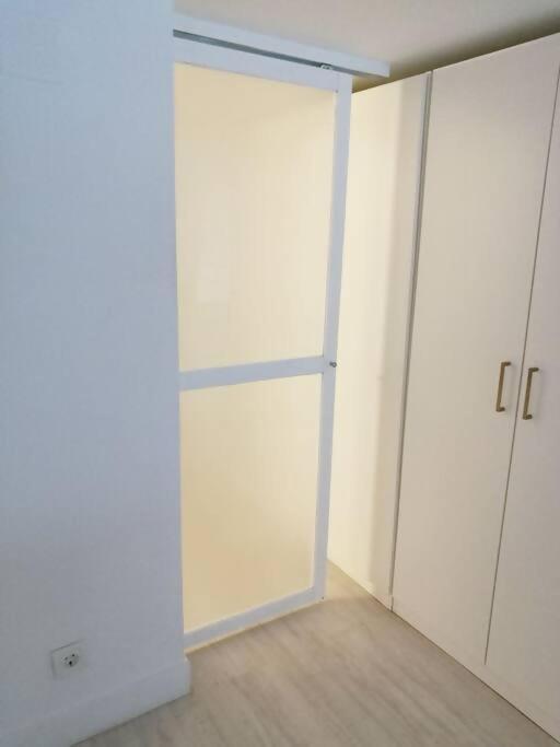 Duplex Center Parking Netflix Amazon Video Apartamento Sevilha Exterior foto