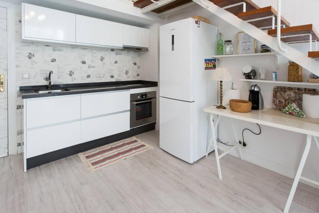 Duplex Center Parking Netflix Amazon Video Apartamento Sevilha Exterior foto