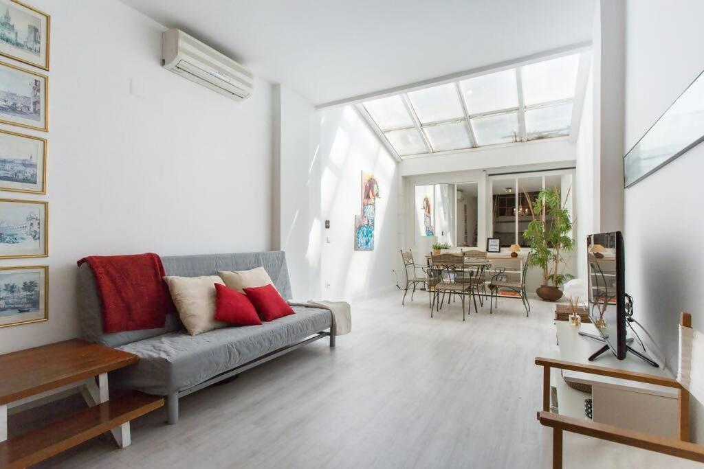 Duplex Center Parking Netflix Amazon Video Apartamento Sevilha Exterior foto